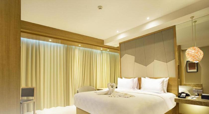 เดอะ รินรา Hotel มากาซาร์ ภายนอก รูปภาพ